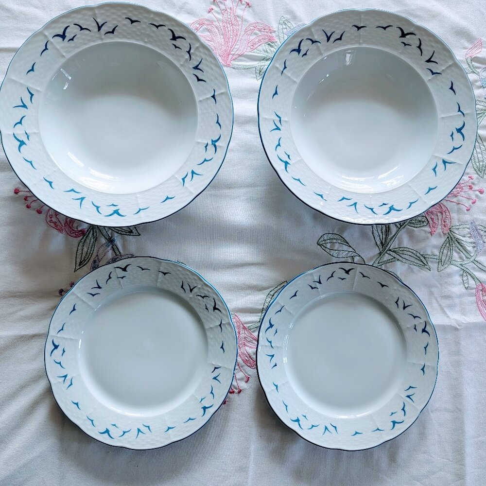 VTG Set of 4 TK Thun Czechoslovakia Blue Bird Dinnerware Set Plates Bowls RARE